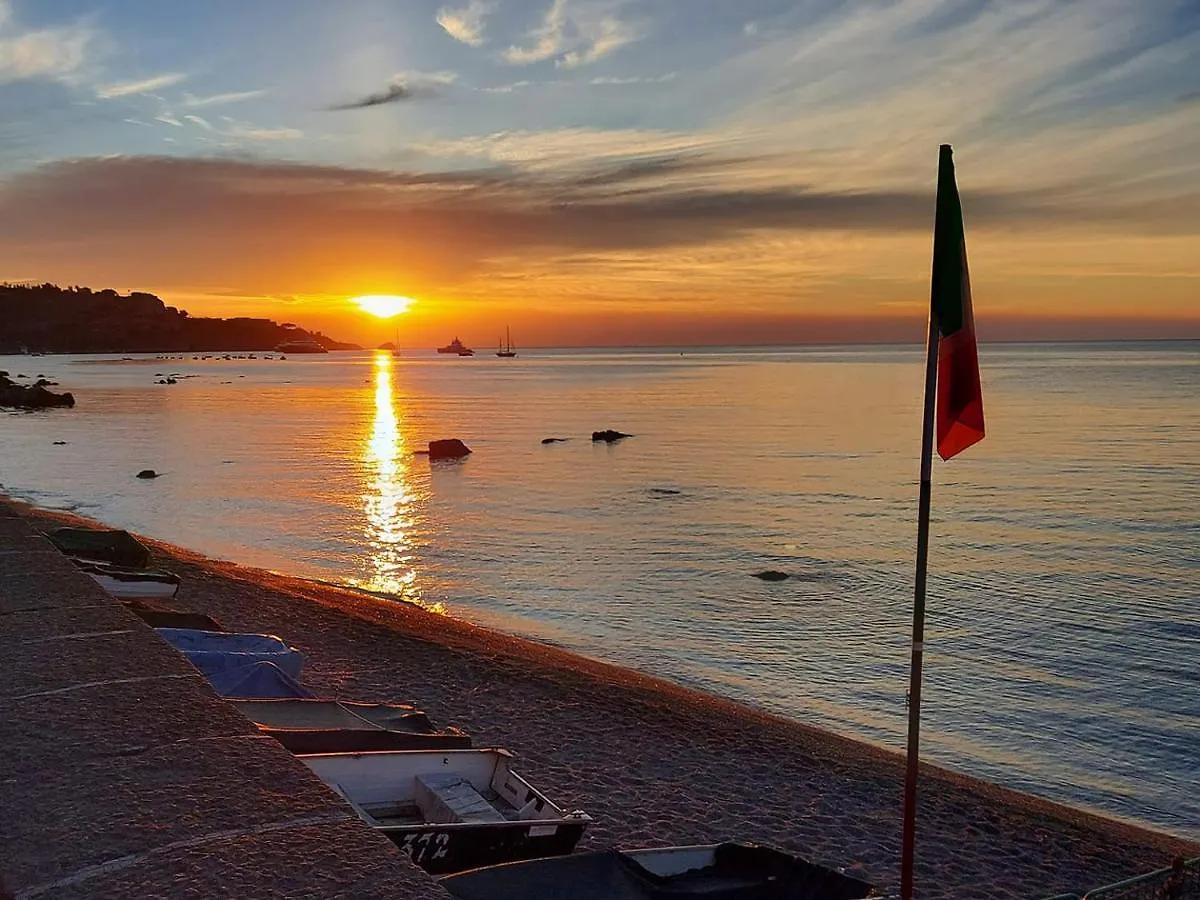 Sole Mare B&B Giardini Naxos Italy