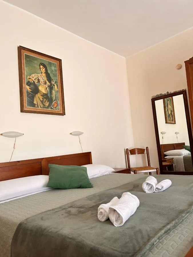 Sole Mare B&B Giardini Naxos 3*,